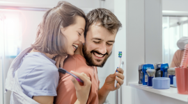 Jak Polacy dbają o higienę jamy ustnej? Zdrowie, LIFESTYLE - Odpowiednia higiena jamy ustnej ma ogromny wpływ na ogólny stan naszego zdrowia. Jednak, jak wynika z badania przeprowadzonego przez OnePoll na zlecenie firmy Colgate-Palmolive, wielu z nas nie ma wyrobionych właściwych nawyków.