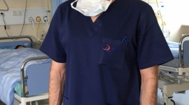 ANESTEZJOLOG TO NIE TYLKO LEKARZ ?OD USYPIANIA? Zdrowie, LIFESTYLE - Powszechne fakty i mity dotyczące pracy anestezjologów komentuje lek. Piotr Zydroń ? specjalista anestezjolog, Kierownik Oddziału Anestezjologii w klinice Carolina Medical Center.